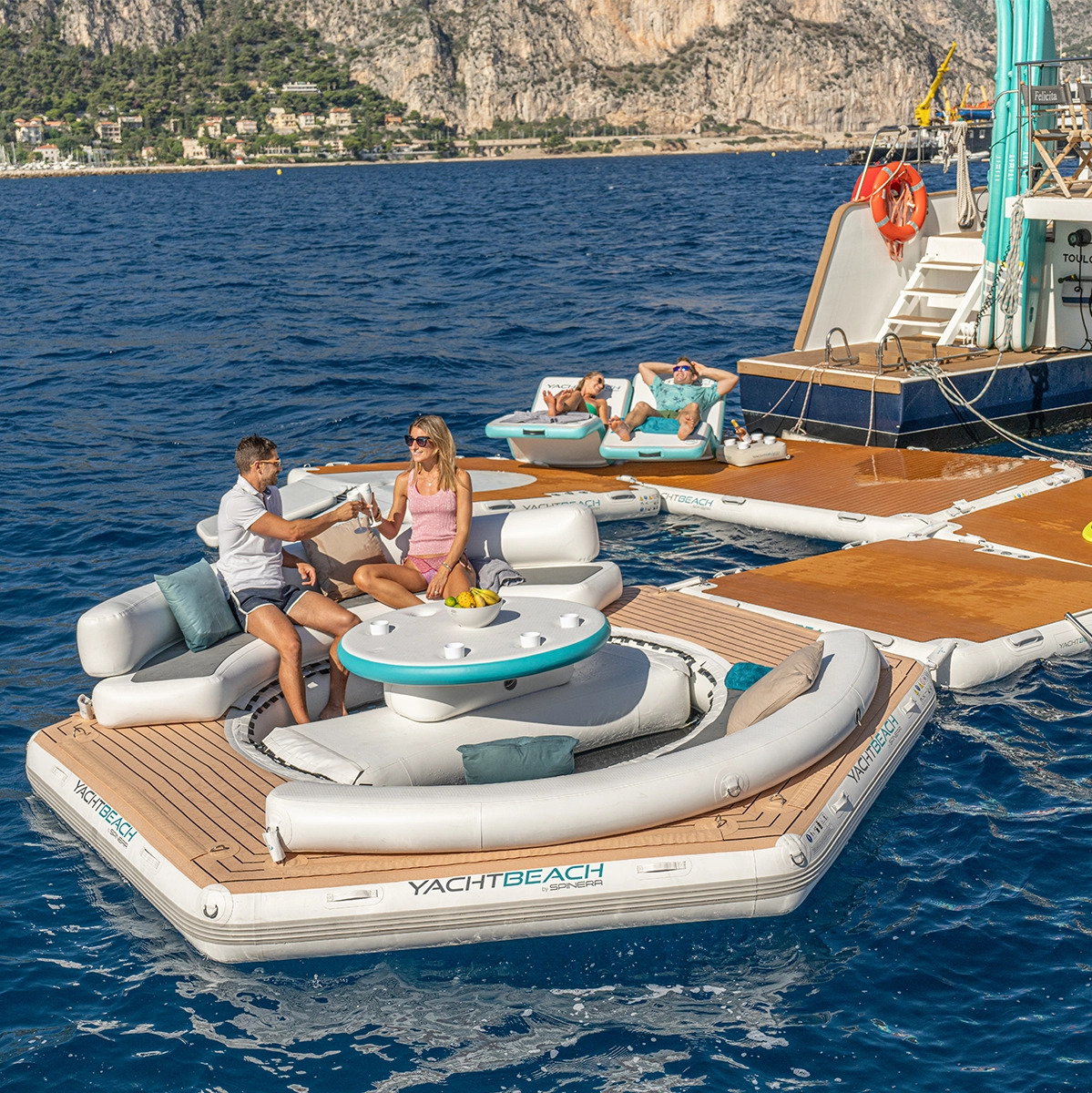 Πλατφόρμα Yachtbeach Pavilion Lounge Setup Platform 4.10